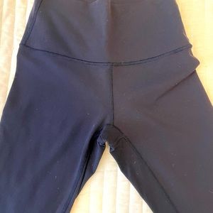 Womens Lululemon 4- wonder under pant